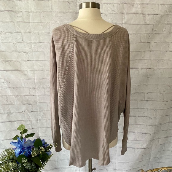 We The Free Thermal Top - Picture 7 of 12